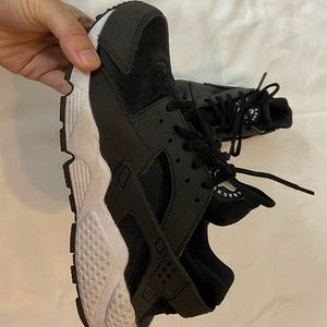 Nike Huarache women’s